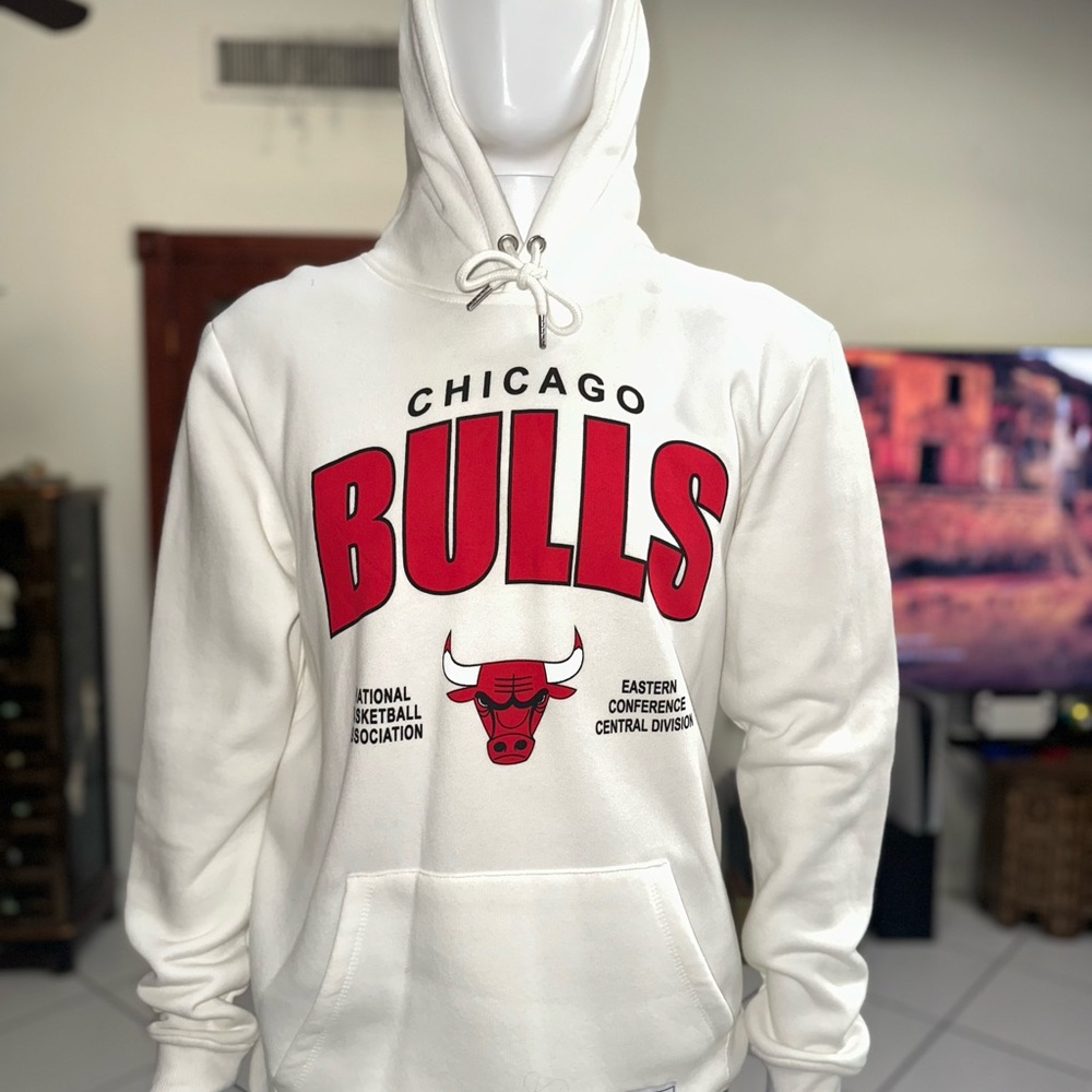 NBA White and Red Chicago Bulls Hoodie